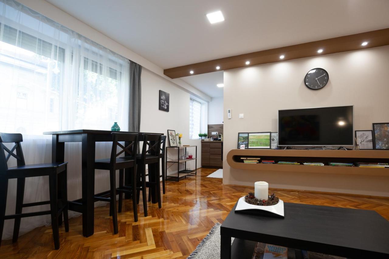 Appartement Stellar Downtown Szeged Extérieur photo